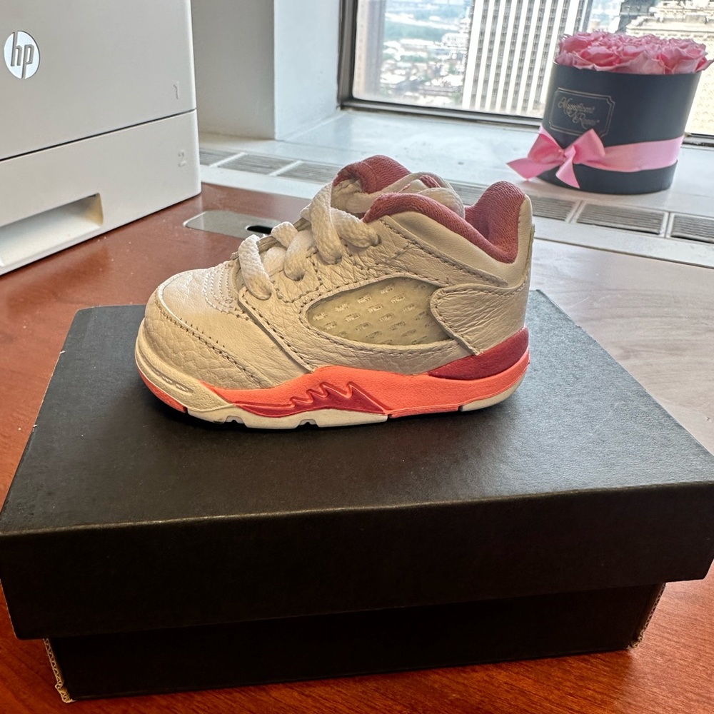 Brand New Jordan 5 Retro Low sneakers for baby girl